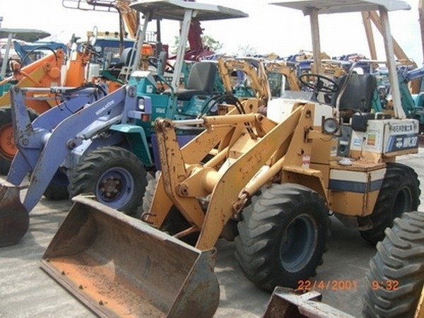 Komatsu WA30-2