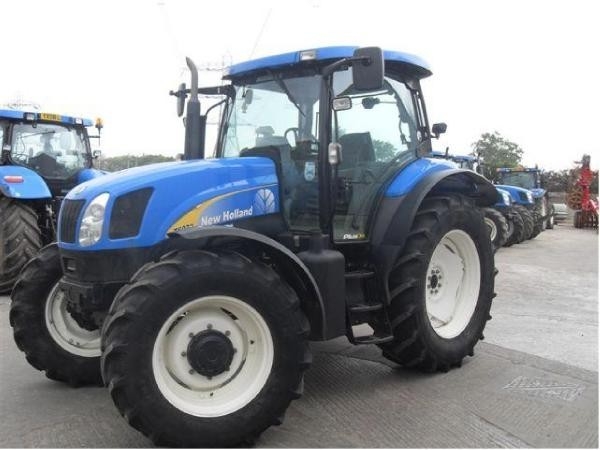 New Holland T6070 PLUS