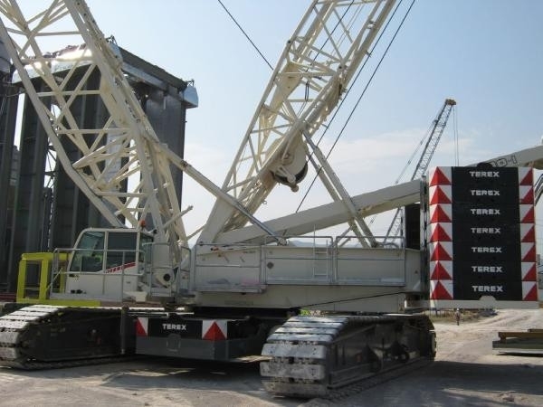 DEMAG CC 2400