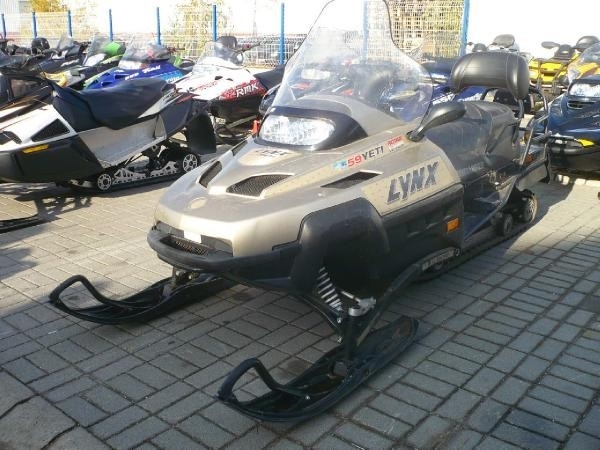 Ski Doo Bombardier Expedition LYNX Rotax V-1000
