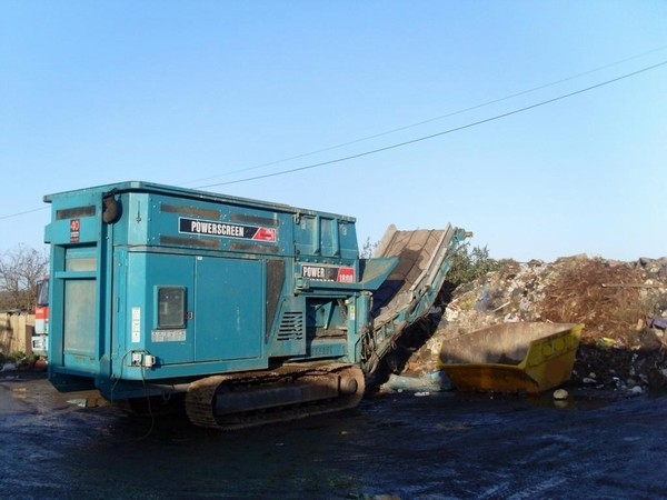 Powerscreen powershredder 1800