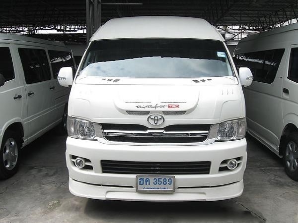 Toyota HIACE COMMUTER 2.5 D