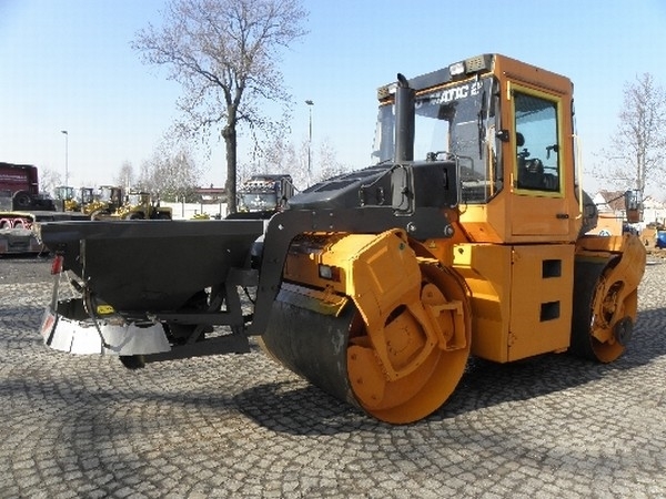 WALEC DROGOWY BOMAG BW 174 AD