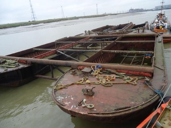 Crane Barge