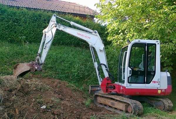 Takeuchi tb 145 - 3buckets + quick change