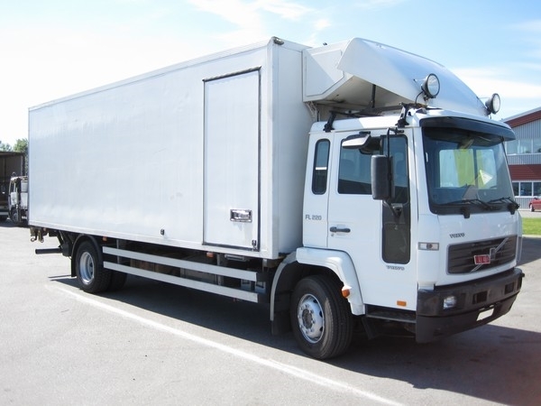 Volvo FL6 220