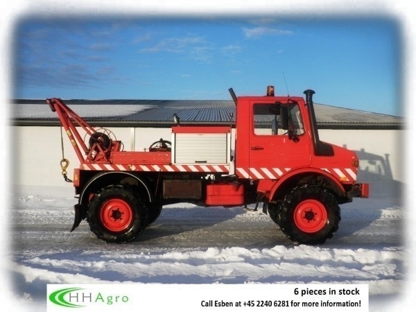 Mercedes-Benz Unimog 1250 recovery vehicle