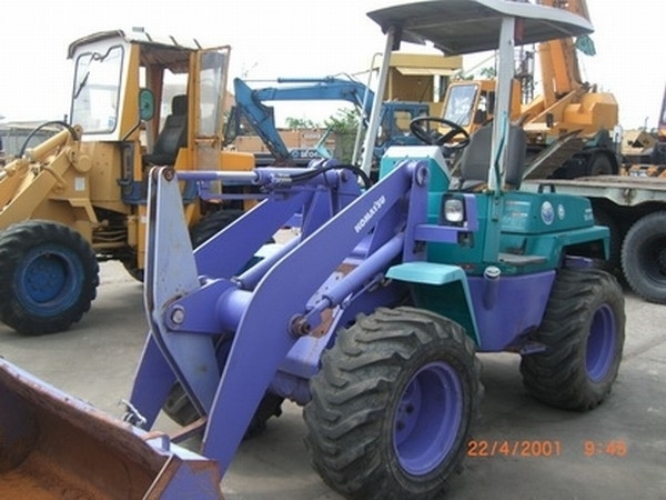 Komatsu WA40-3E