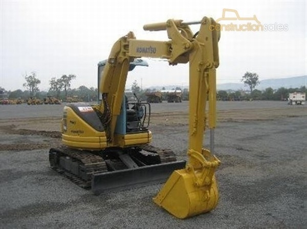 Komatsu PC50UU-2E EXCAVATOR