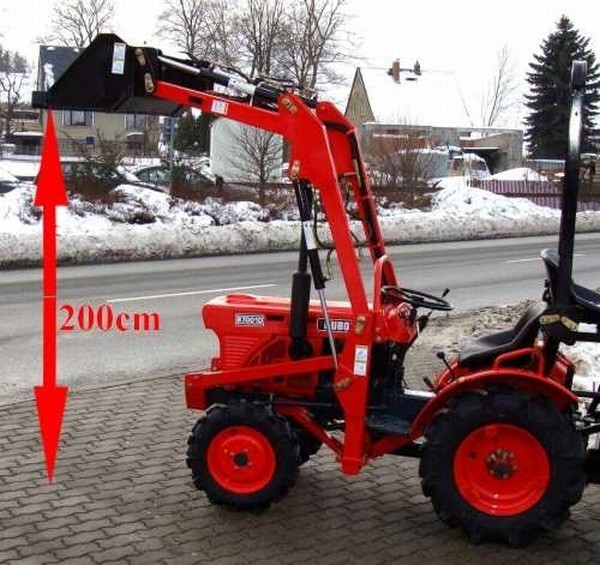 Kubota Kubota B7001D gebraucht mit Frontlader