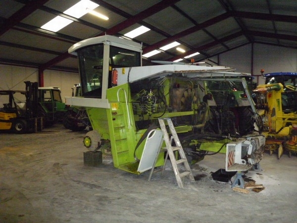 Claas 800 series