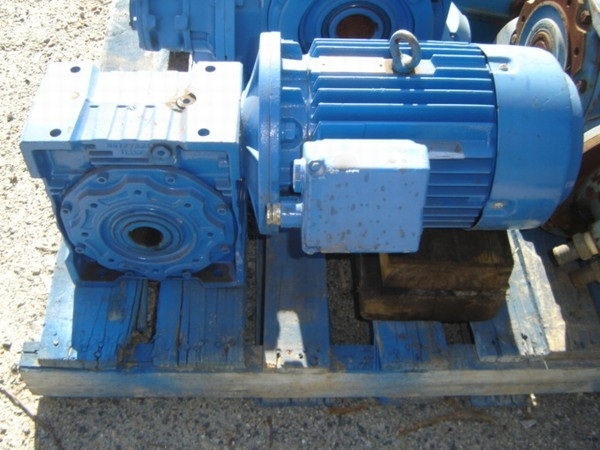Motovario Reduction Box G27