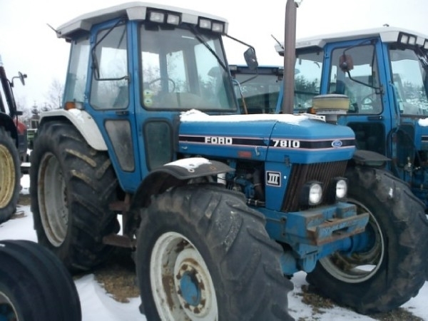 Ford 7810