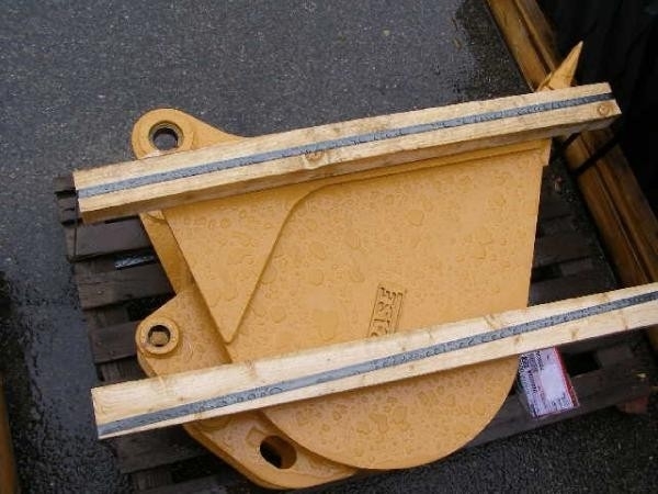 CASE 580