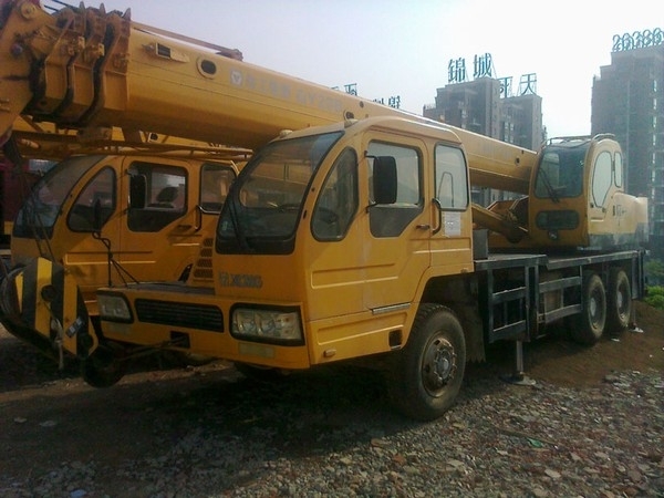 ASTRA 徐工20B