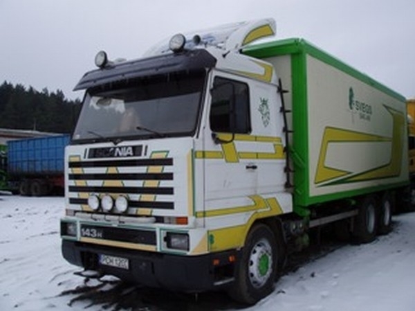 Scania 143
