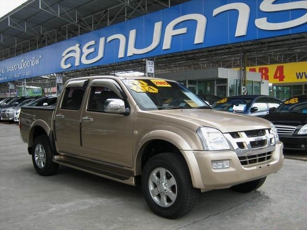 Isuzu D-MAX CAB-4 LS 3.0 Ddi i-TEQ MT 4WD