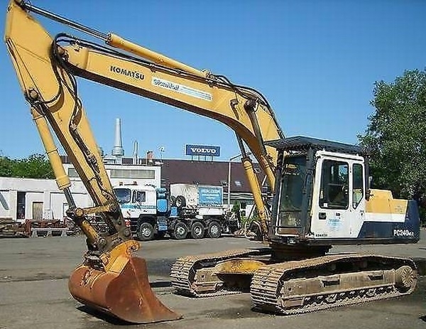 Komatsu PC 240