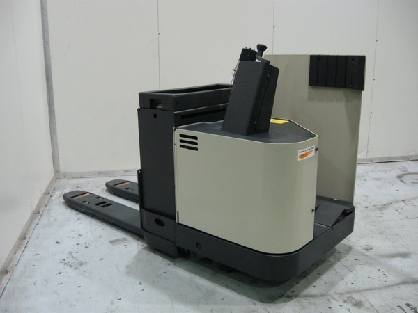 Crown 60PR2748