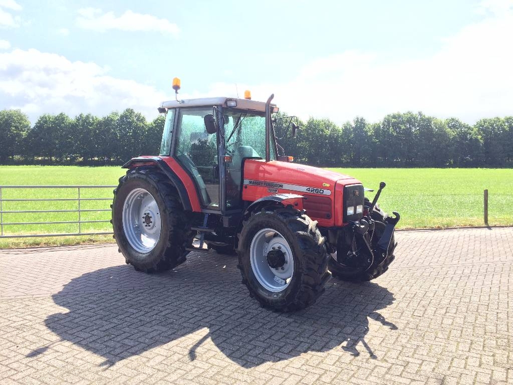 Massey Ferguson 4260 Anno Di Immatricolazione 1999 Trattori Di