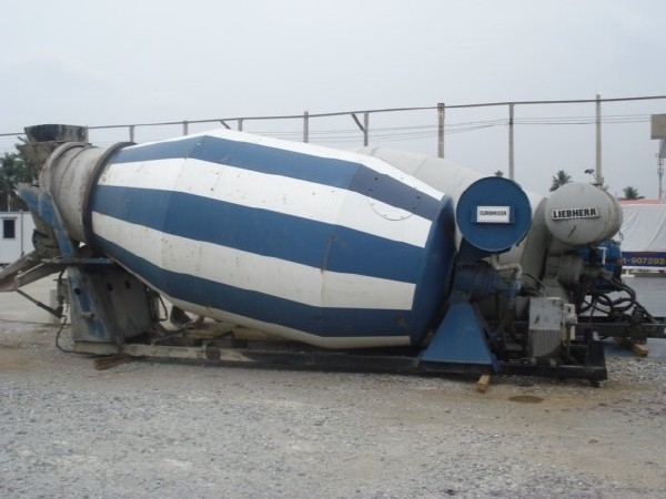 LIEBHERR -