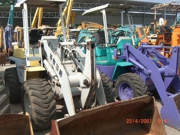 Komatsu WA40-3