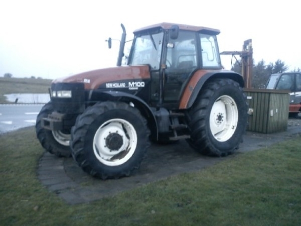 New Holland M100