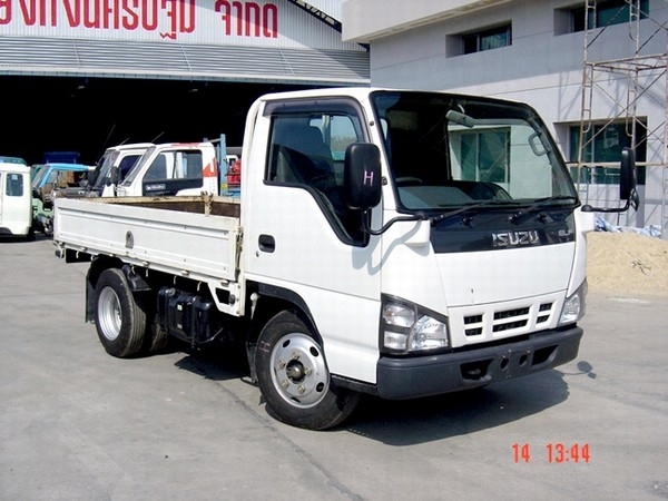 Isuzu NKR