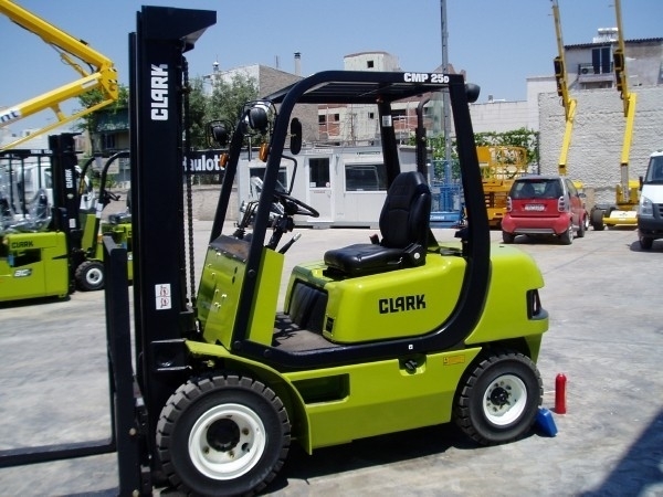 Clark CMP25D