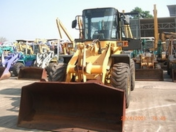 Komatsu W100-3E