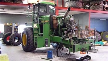 John Deere 10-50 series