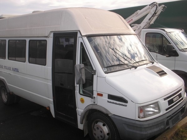 Iveco Α 4512