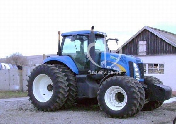 New Holland T8040