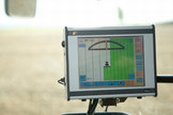 AGROCOM OUTBACK® S3