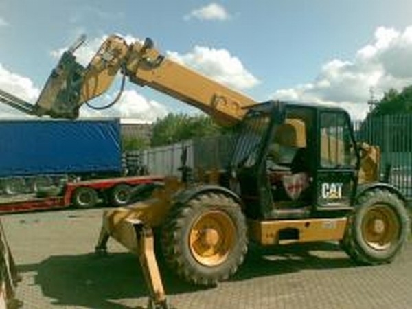 Caterpillar TH 63