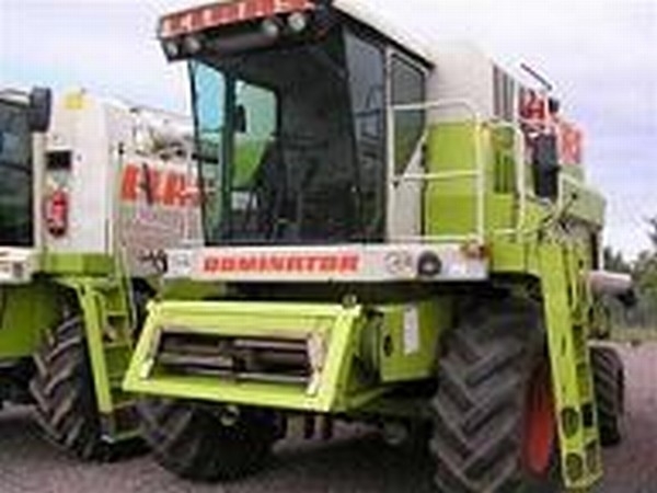 Claas Dominator 108