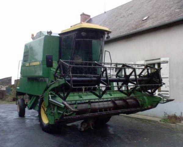 John Deere 1065