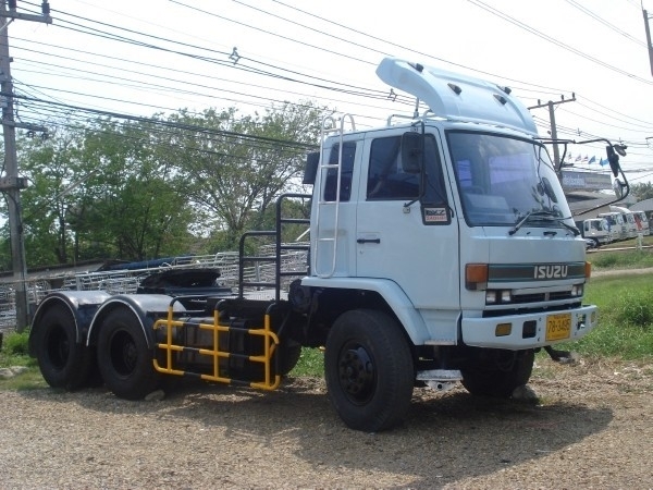 Isuzu rocky