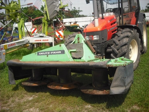 Deutz-Fahr 2,5-m-es front kasza KM-30 F
