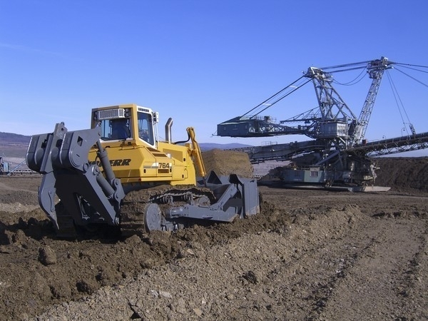 Liebherr PR764L