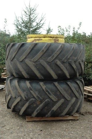 Michelin 800/70*38