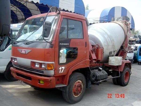 Hino FC รุ่น ซุปเปอร์เสี่ย