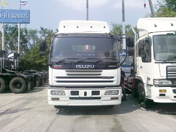 Isuzu GIGA