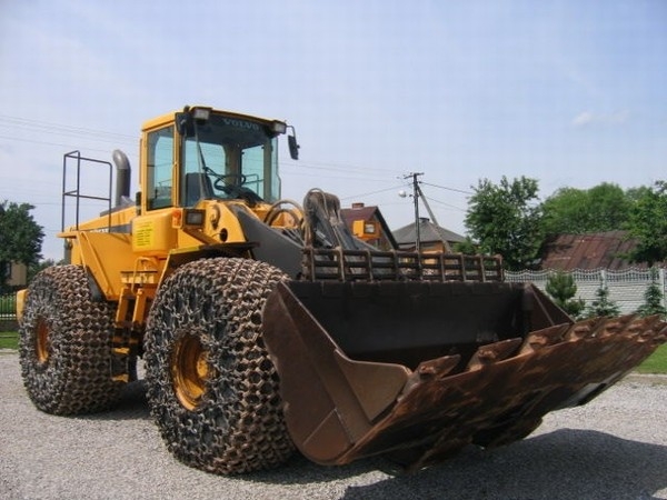 Volvo 220