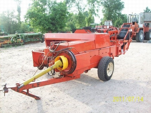 Пресс подборщик Deutz Fahr 400