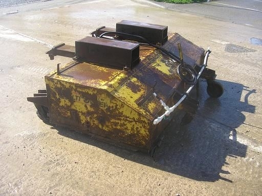 MULTI SWEEP BRUSH ATTACHMENT 