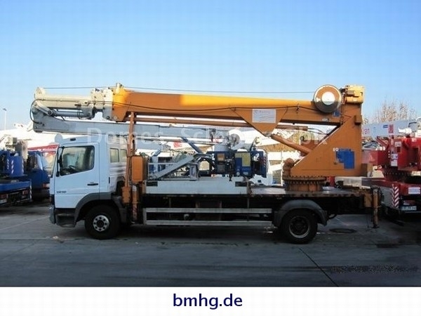 MERCEDES-BENZ 1218 Böcker 32/2000 Dachdeckerkran