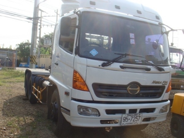 Hino mega