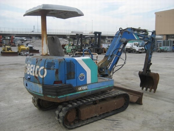 Kobelco SK024