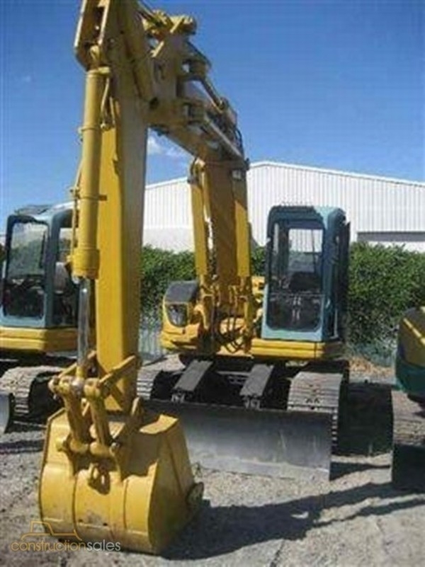 Komatsu PC128UU-1E
